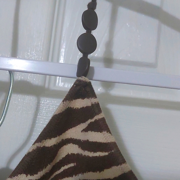 New York & Company Knit Halter top - Picture 3 of 9